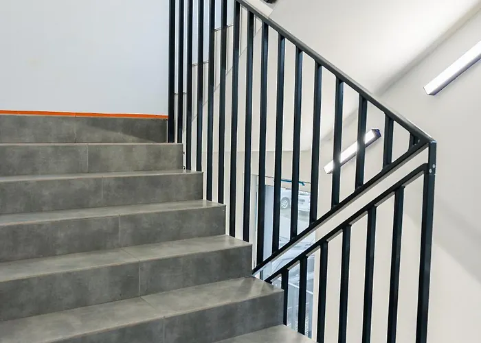 Airport Deluxe Apartment